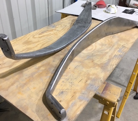 Main gear stripped, ready for primer..JPG