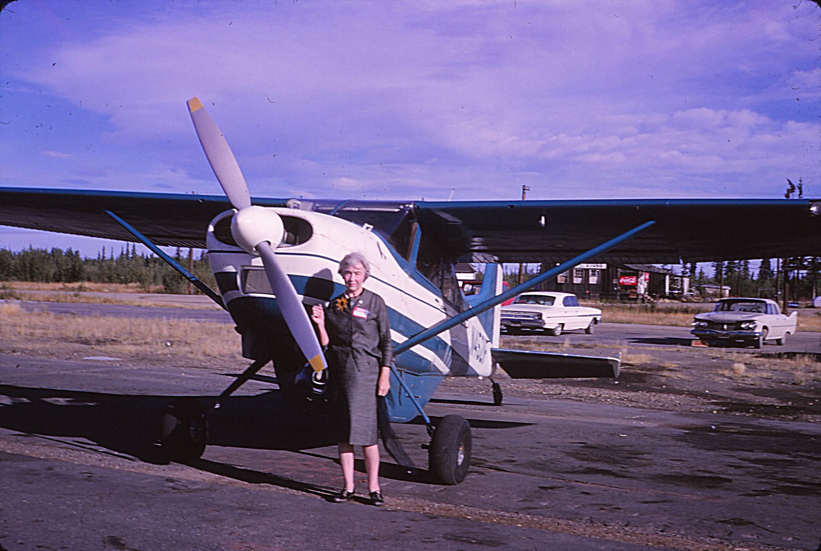 HB-CESSNA180-1966.jpg